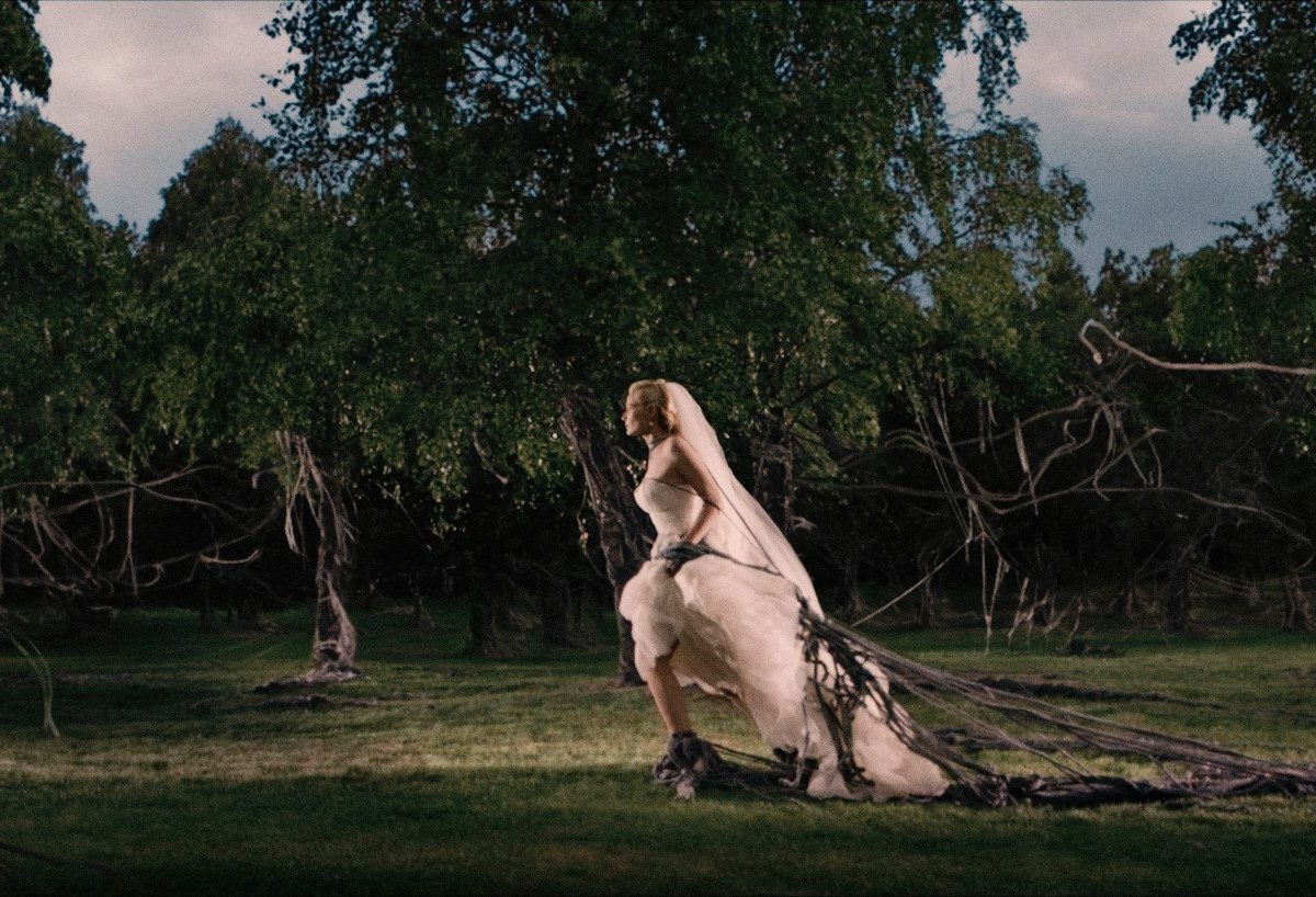 Melancholia (2011) – the visually striking overture, an eerie dreamscape & an exquisite cinematic symphony of death